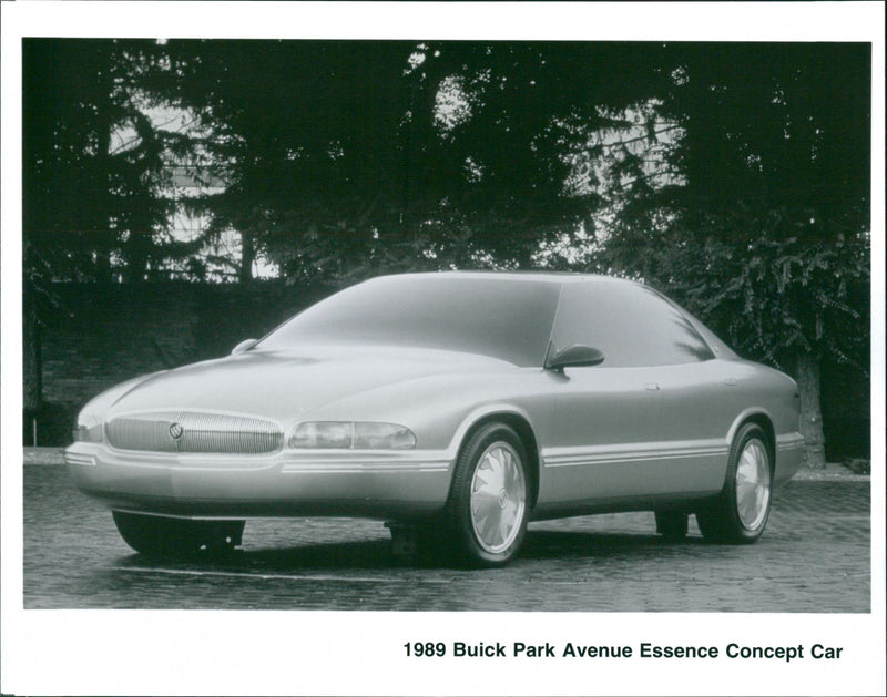 1989 Buick Park Avenue Essence Concept Car - Vintage Photograph