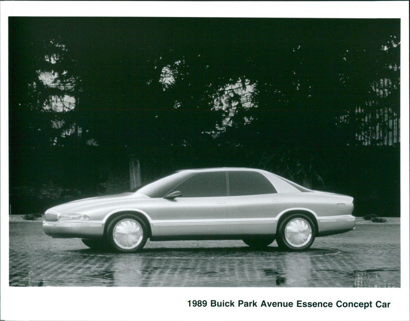 1989 Buick Park Avenue Essence Concept Car - Vintage Photograph