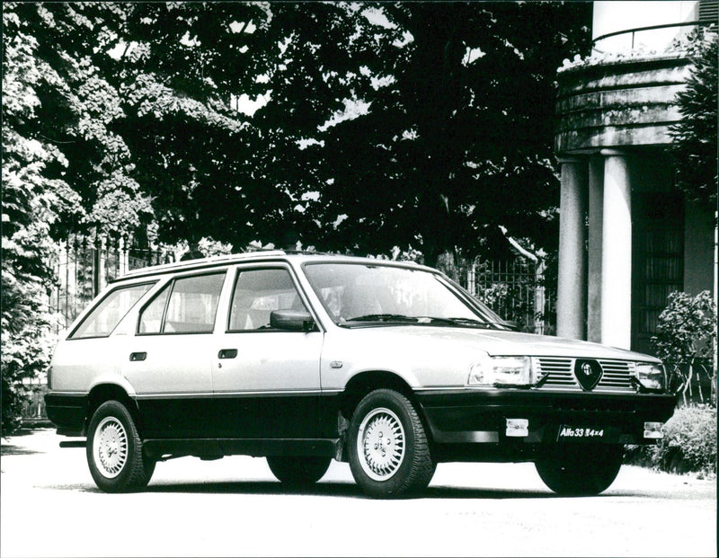 Alfa Romeo 33 - Vintage Photograph