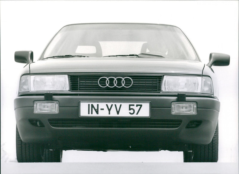 Audi 80 Program 1986 - Vintage Photograph