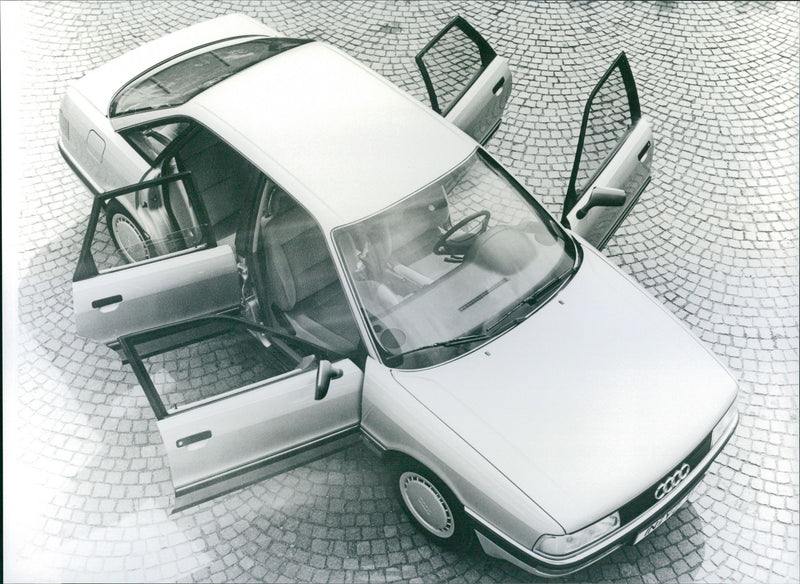 Audi 90 - Vintage Photograph