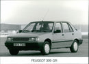 1986 Peugeot 309 GR - Vintage Photograph