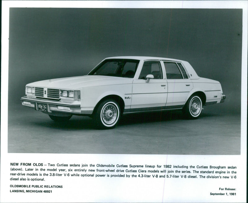 Oldsmobile, Cutlass Brougham Sedan, 1982 - Vintage Photograph