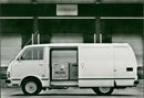 TOYOTA HI-ACE (truck) - Vintage Photograph