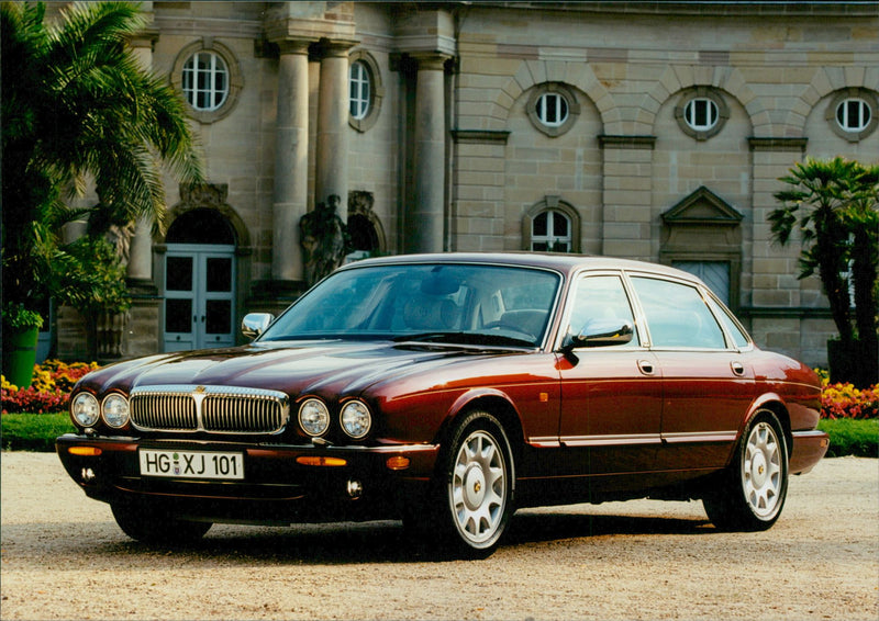 Daimler Super V8 - Vintage Photograph