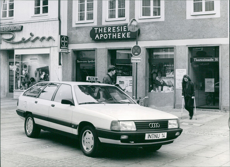 1989 Audi 100 Avant Duo - Vintage Photograph