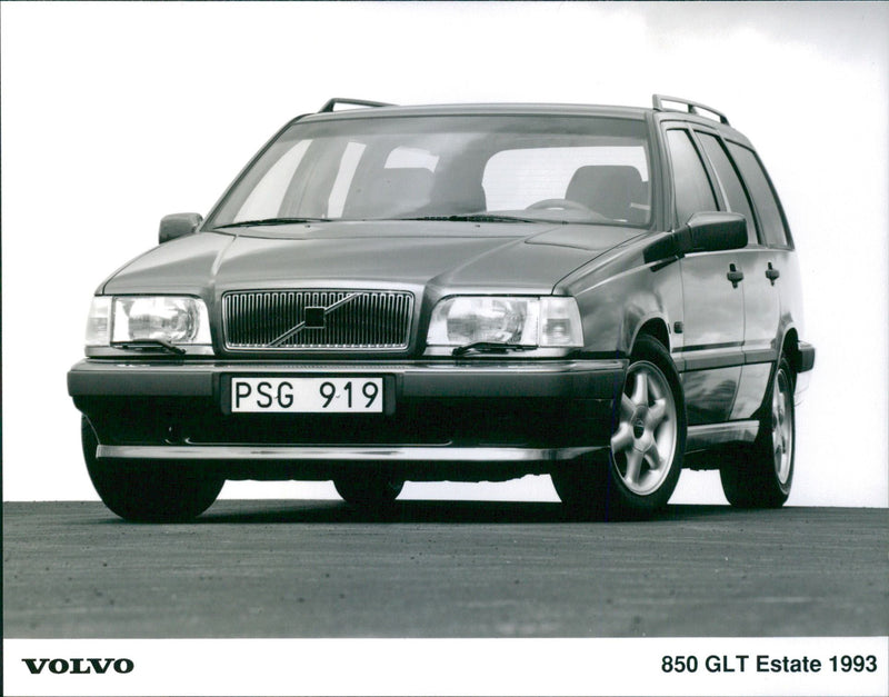 1993 Volvo 850 GLT Estate - Vintage Photograph