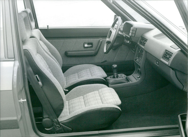 1985 Audi 80 GTE - Vintage Photograph