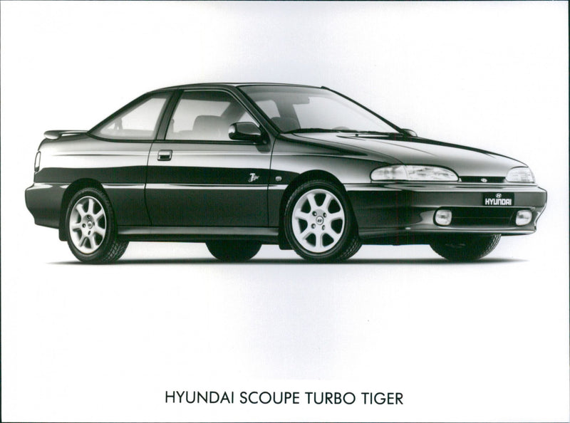 Hyundai Scoupe Turbo Tiger - Vintage Photograph