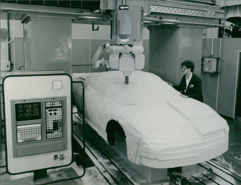Austin Rover, 1987, Use of Computers - Vintage Photograph