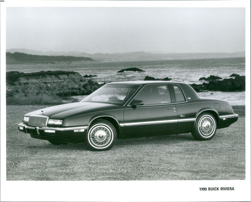 GMH Range 1990 - Vintage Photograph