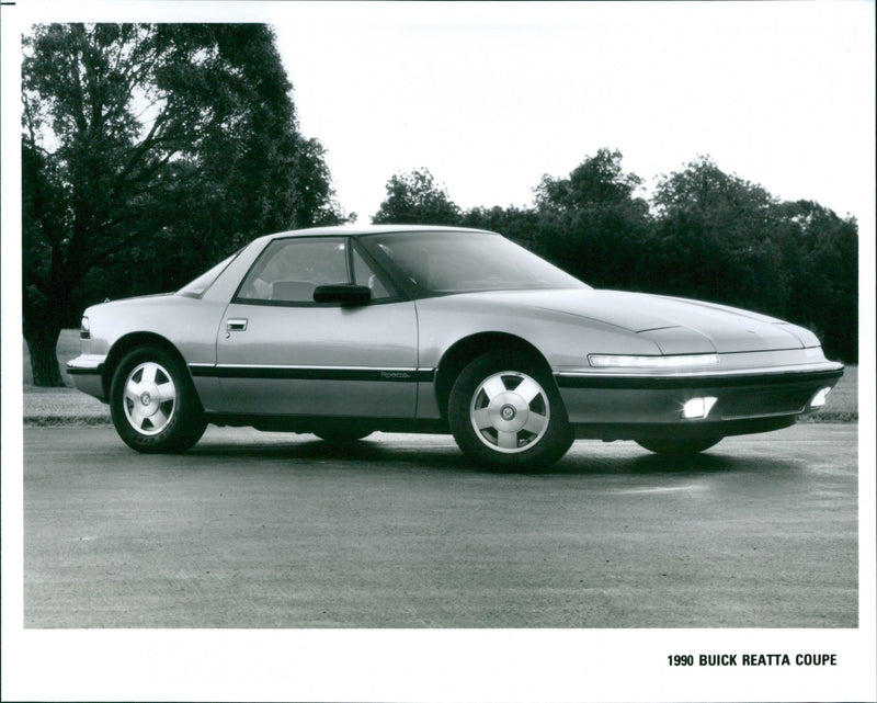 GMH Range 1990 - Vintage Photograph