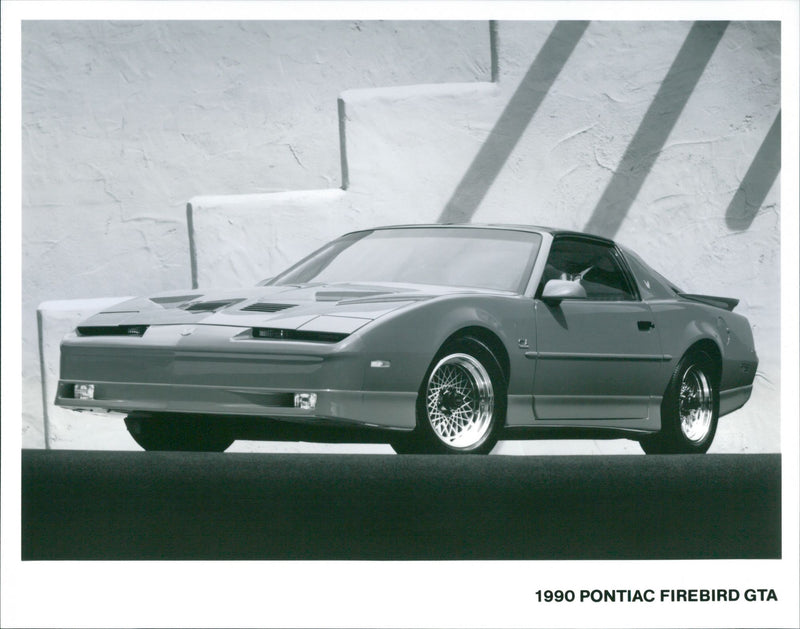 GMH Range 1990 - Vintage Photograph