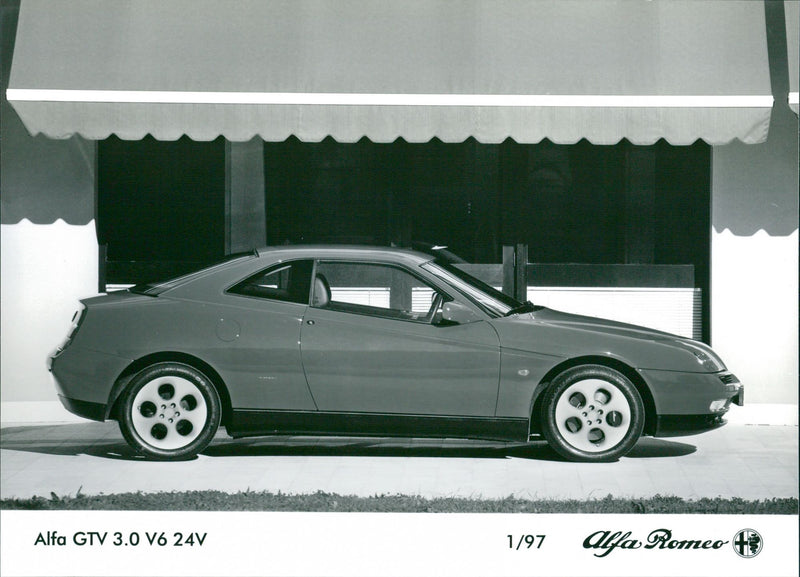 Alfa GTV 3.0 V6 24V - Vintage Photograph