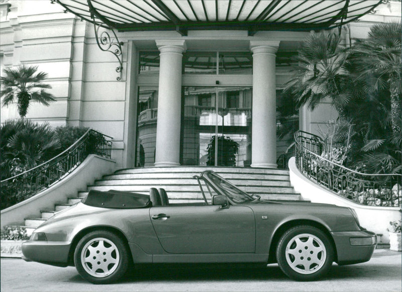 1991 PORSCHE 911 CARRERA 2/CARRERA 4 Cabriolet - Vintage Photograph