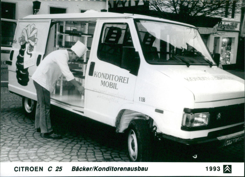 1993 Citroen C25 - Vintage Photograph