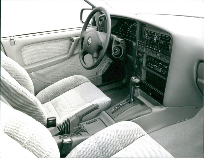 1991 OPEL Omega  facelift - Vintage Photograph