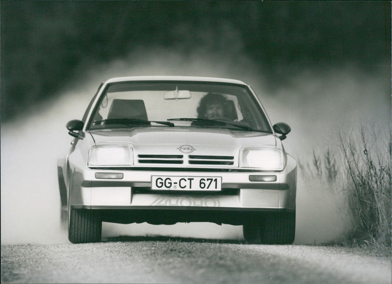 1980 Opel Manta 400 - Vintage Photograph