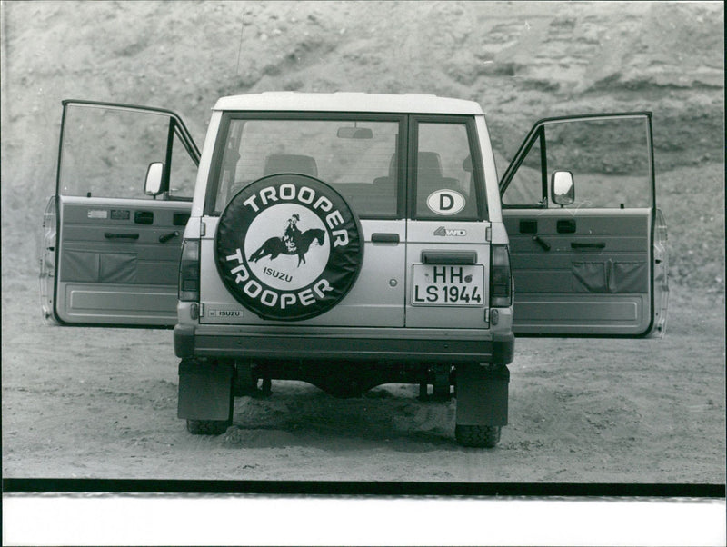 Isuzu Trooper - Vintage Photograph