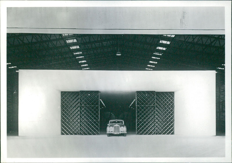 ROLLS-ROYCE SILVER - Vintage Photograph