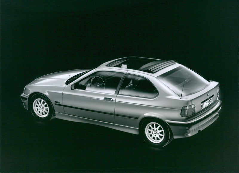 1995 BMW 316i - Vintage Photograph