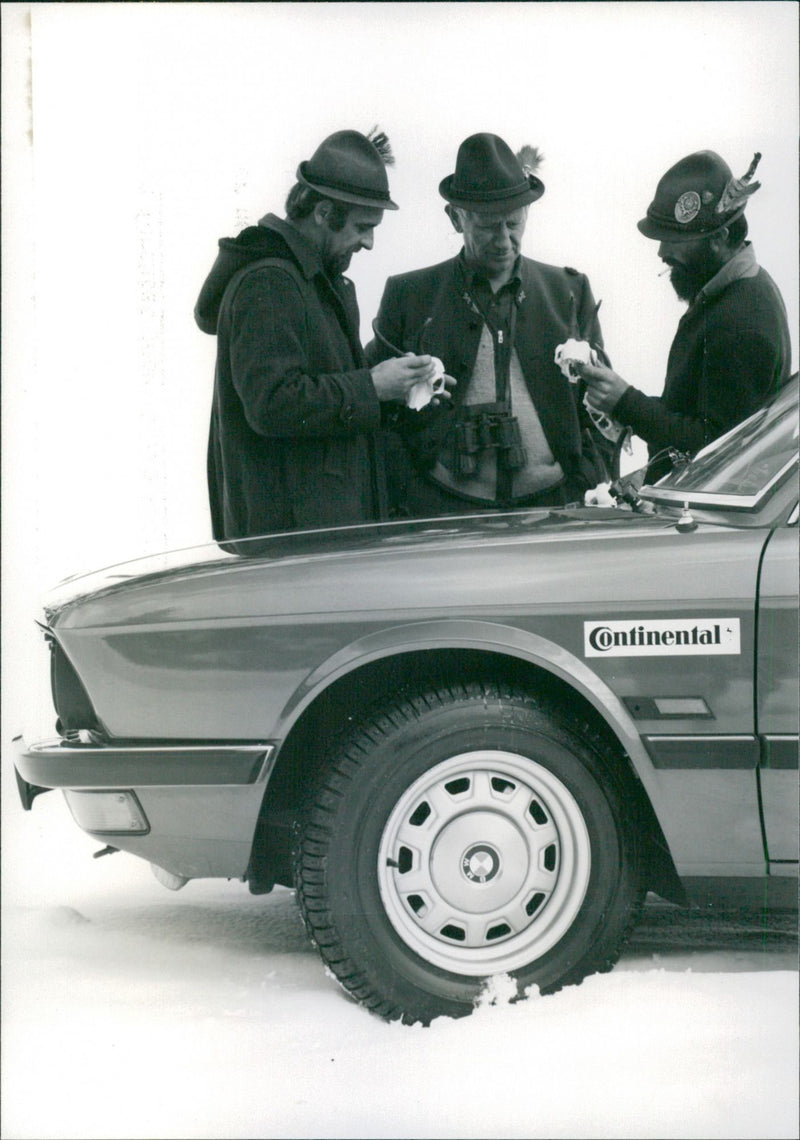 ContiContact TS 740 - Vintage Photograph