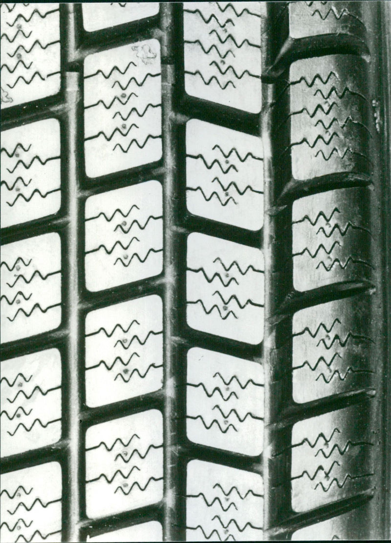 Michelin XM+S 100 - Vintage Photograph