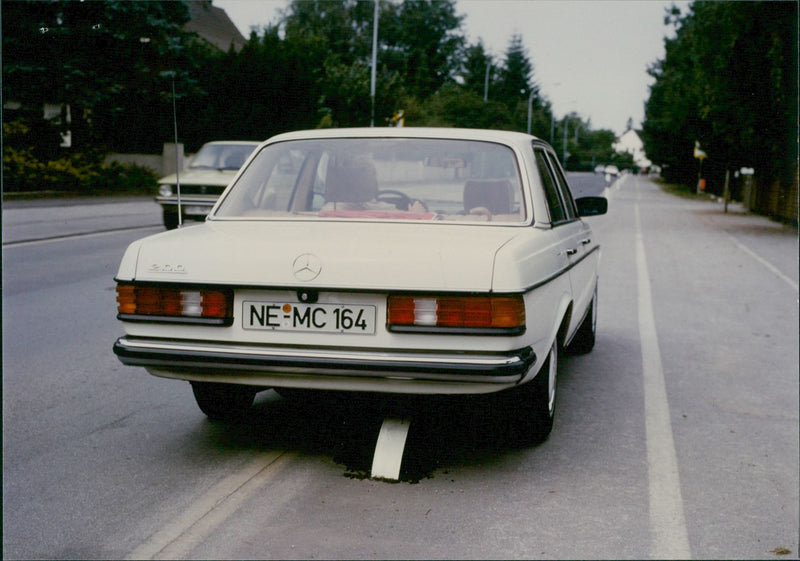 Mercedez-Benz 3.00 - Vintage Photograph