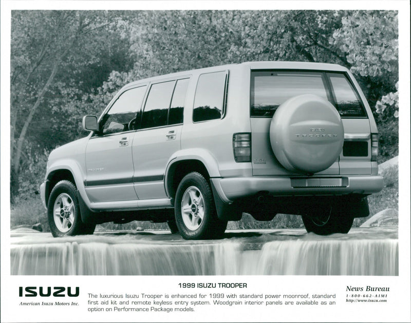 1999 Isuzu Trooper - Vintage Photograph