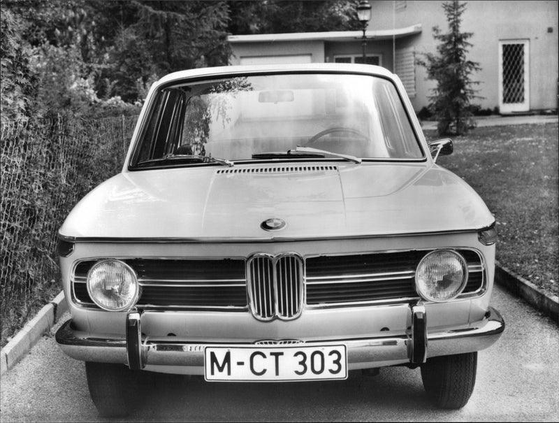 1969 BMW 1800 - 90 hp - Vintage Photograph