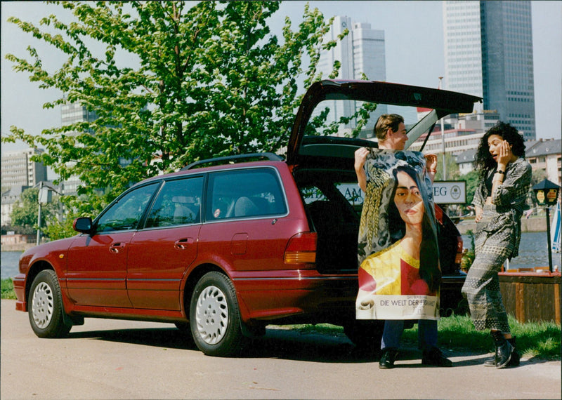 1993 Mitsubishi Sigma Kombi - Vintage Photograph