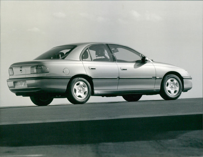 Opel Omega MV6 - Vintage Photograph