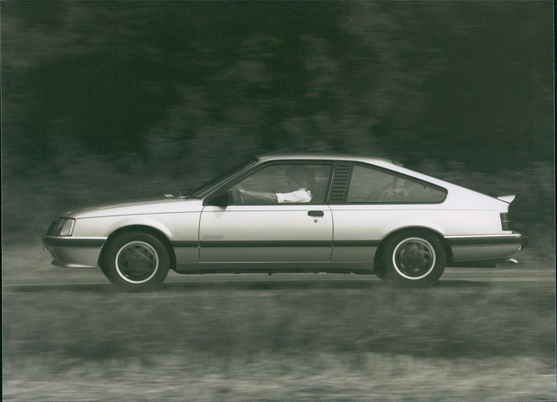 1983 Opel Monza GSE - Vintage Photograph