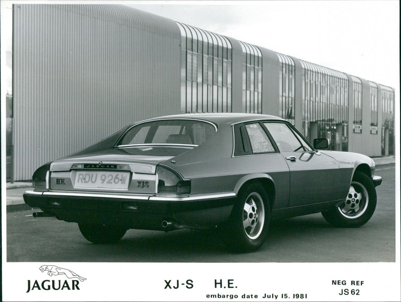 Jaguar XJ-S 1981 - Vintage Photograph