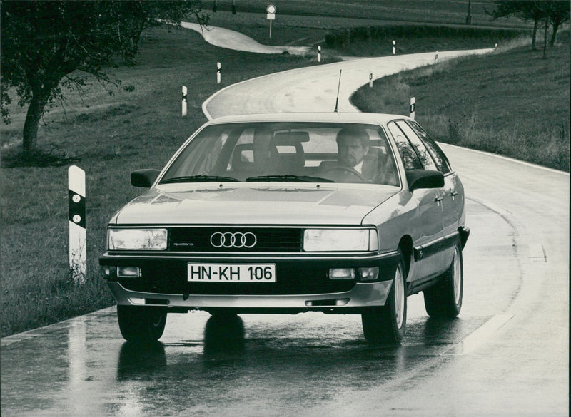 Audi 200 Avant Quattro, 1985 - Vintage Photograph