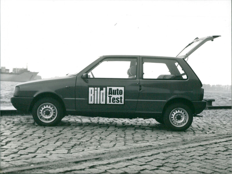 Fiat Uno 70 - Vintage Photograph