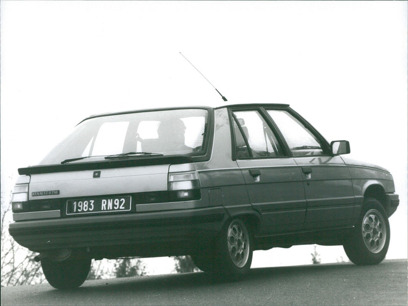 Renault 11 - Vintage Photograph