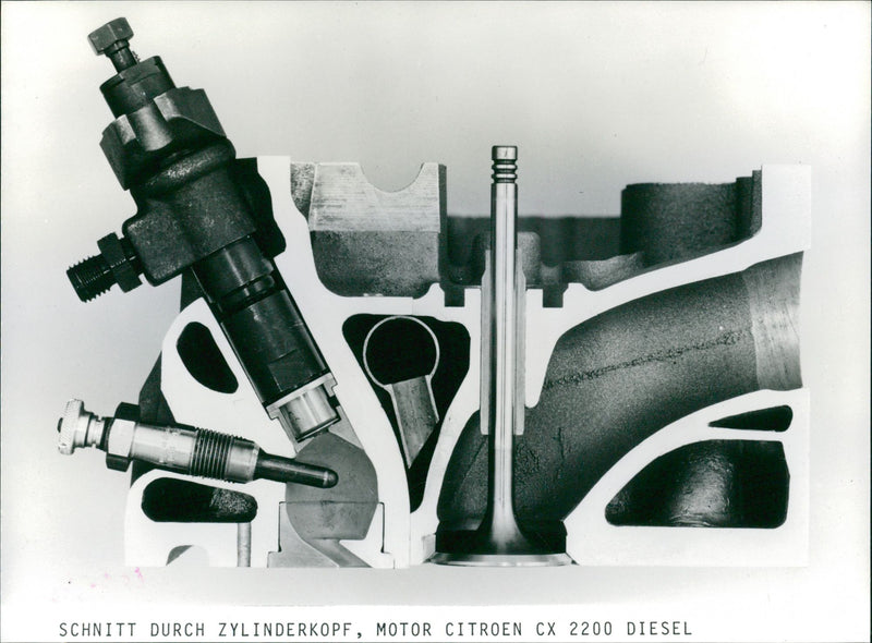 1976 Citroen CX 2200 engine's cutting cylinder head - Vintage Photograph