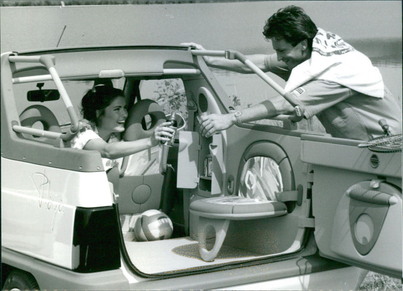 SEAT Series 1991 - Vintage Photograph