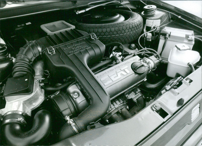 SEAT Series 1991 - Vintage Photograph