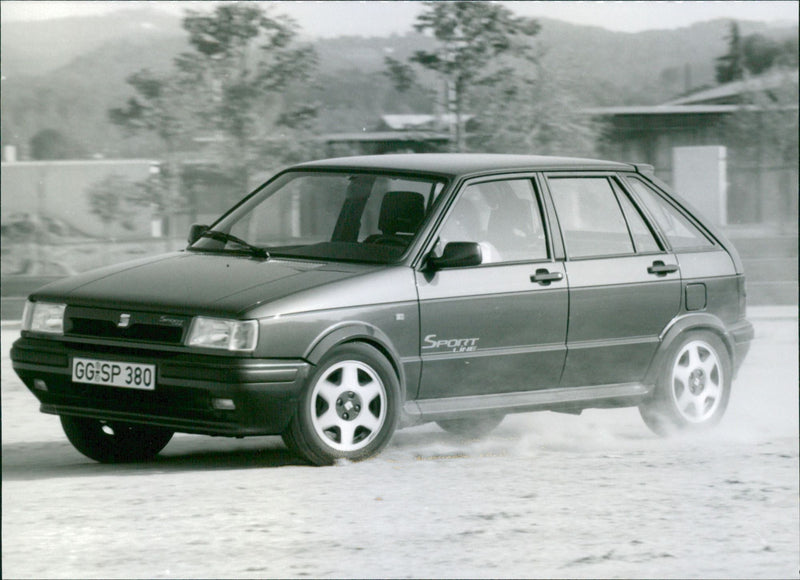 SEAT Series 1991 - Vintage Photograph