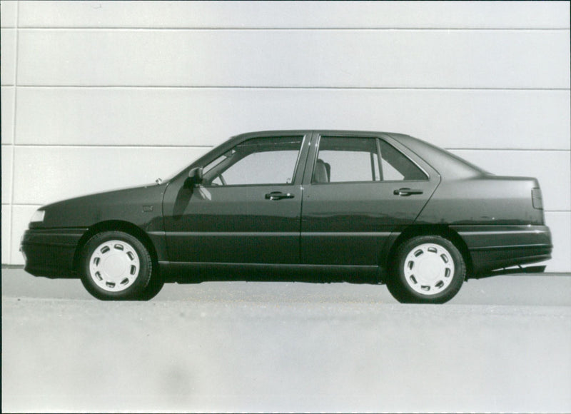 SEAT Series 1991 - Vintage Photograph