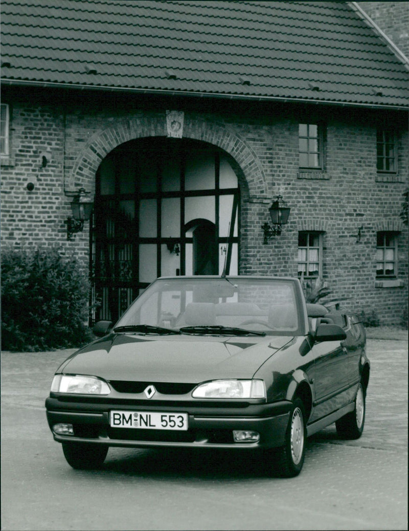 Renault 19 Cabriolet - Vintage Photograph