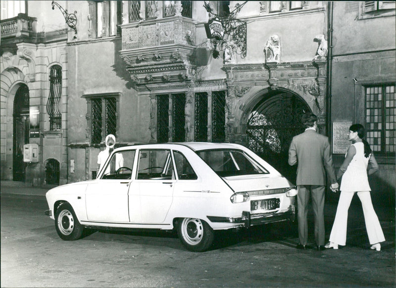 Renault 16 - Vintage Photograph