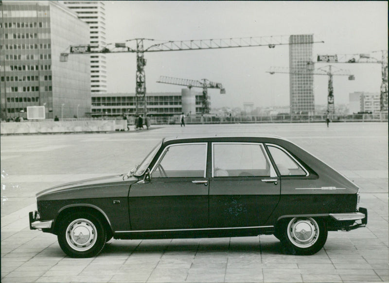 Renault 16 - Vintage Photograph