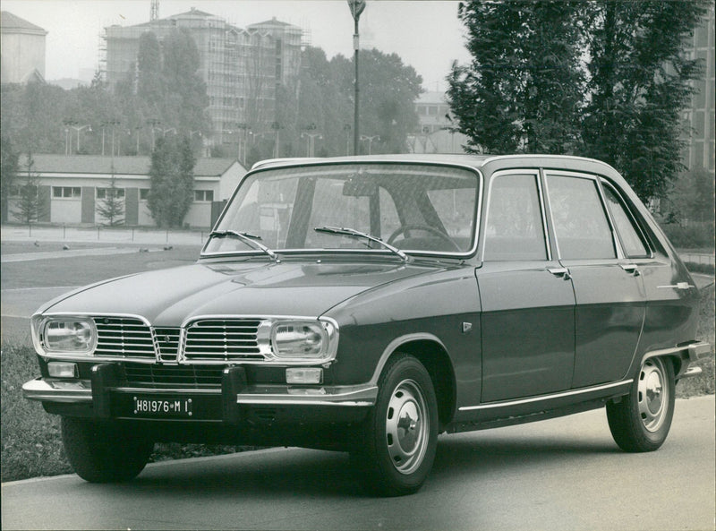 Renault 16 - Vintage Photograph