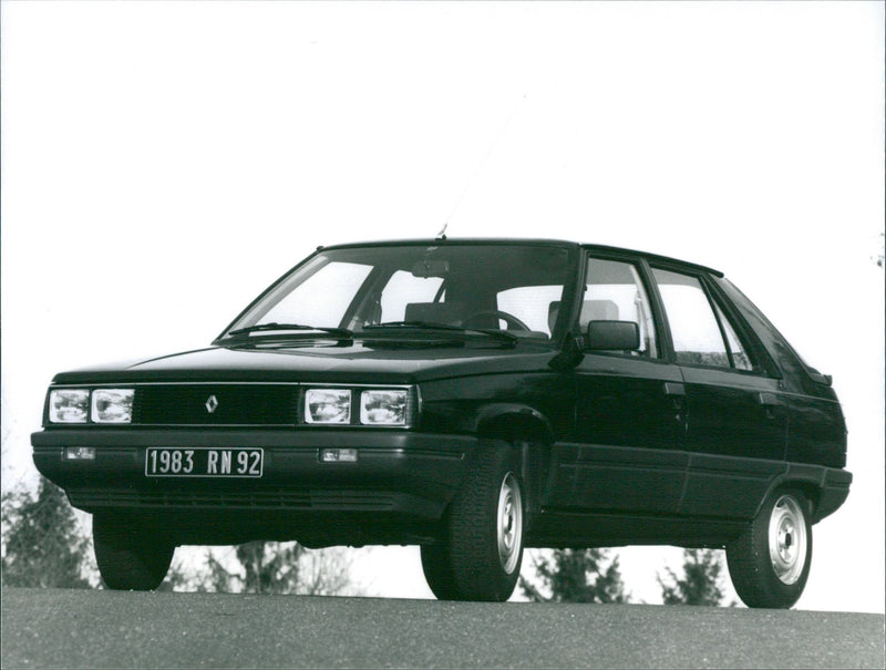 1983 Renault 11 - Vintage Photograph