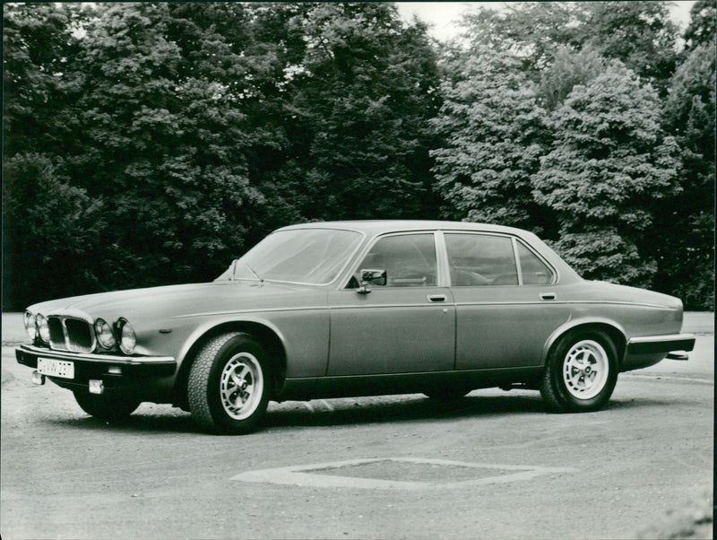Leyland 1982 Jaguar model - Vintage Photograph