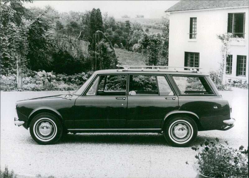 Simca Tourisme 1500 GL - Vintage Photograph