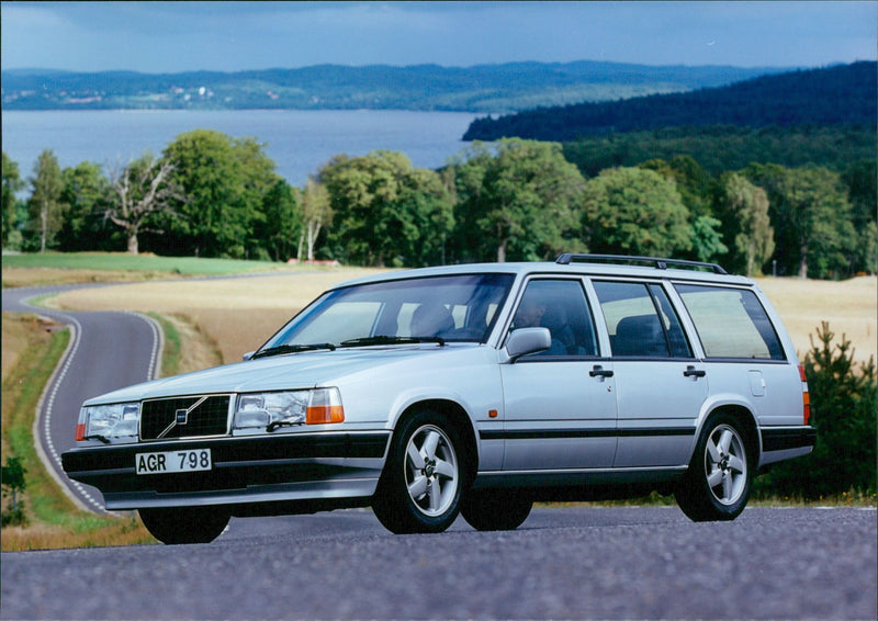 Volvo 940 - Vintage Photograph